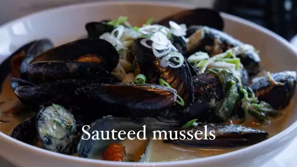 Teak Loveland Sauteed Mussels